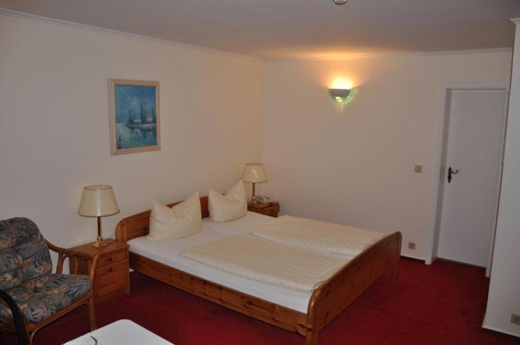 Hotel-Cafe Kampe Norderstedt Zimmer foto
