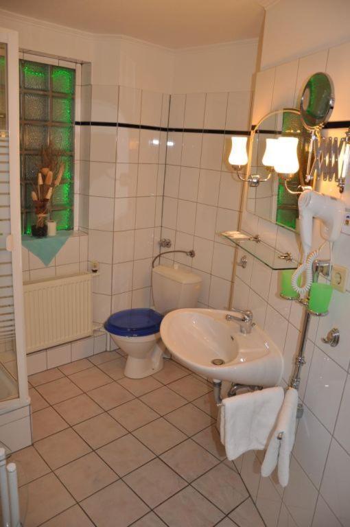 Hotel-Cafe Kampe Norderstedt Zimmer foto