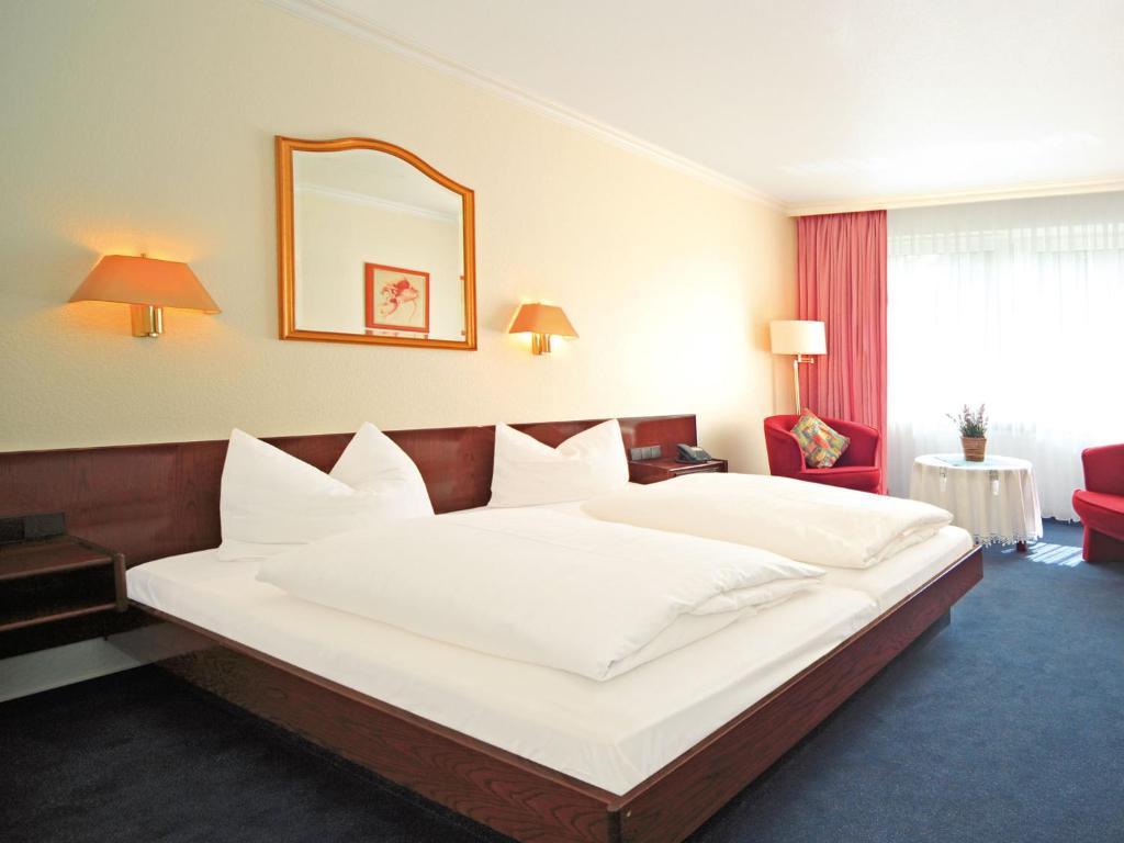 Hotel-Cafe Kampe Norderstedt Zimmer foto